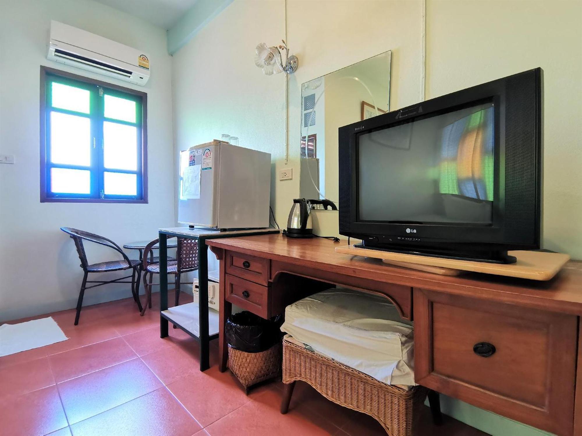 Baan Por Jai Hotel Ko Lanta Eksteriør billede